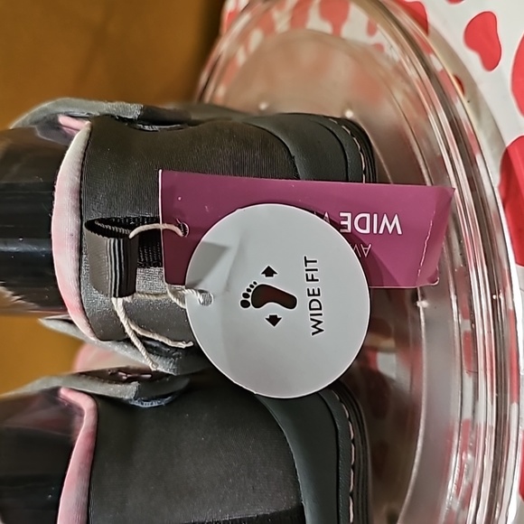 K Jambu Sneaks Pink grey 6.5 Wide fit dual velcro enclosure snug comfortable NWT - Picture 6 of 11